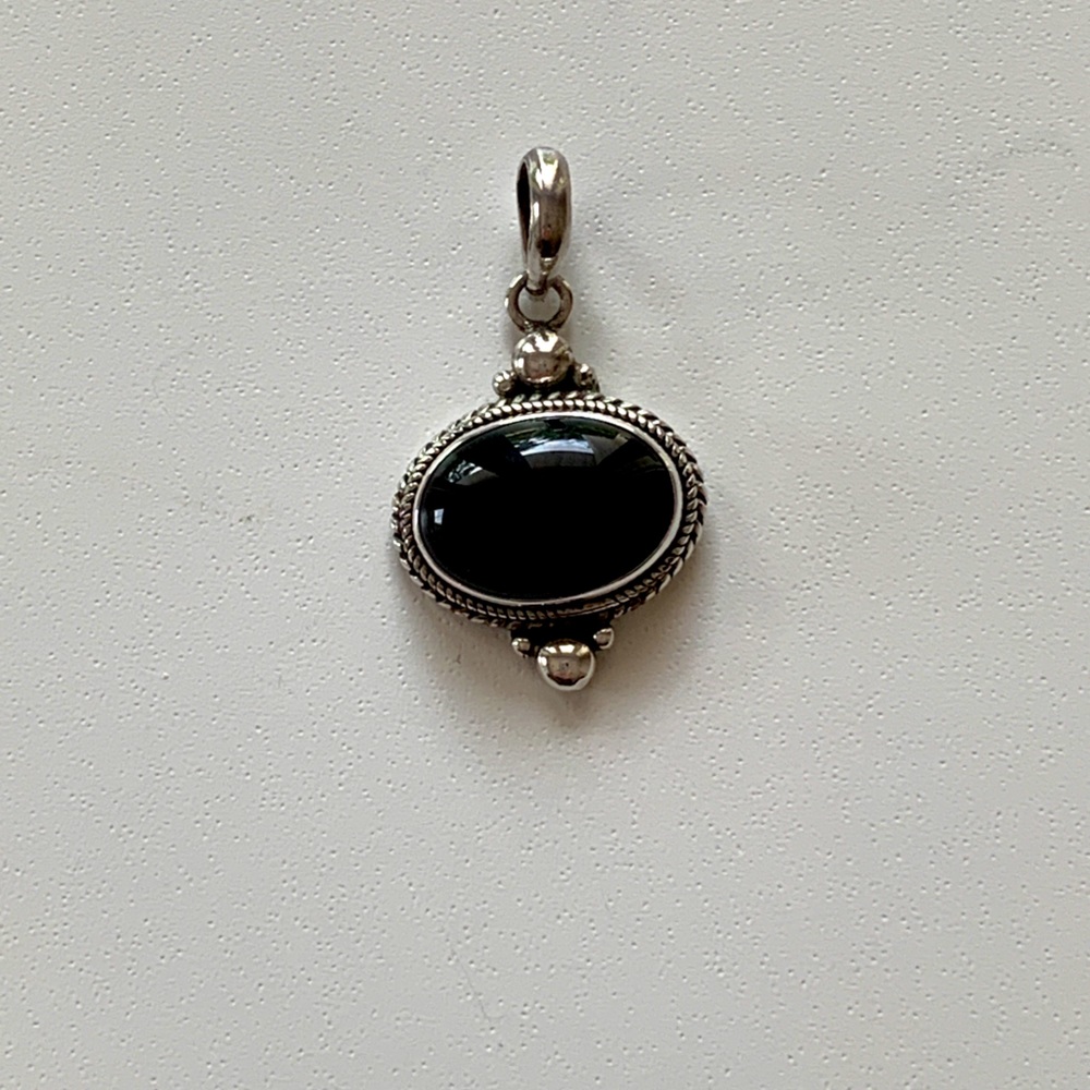 Sterling Silver and black onyx oval pendant